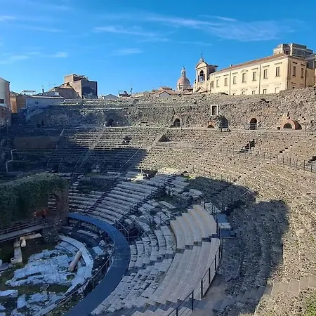 Finestre Sul Teatro - - Parking Included Catania