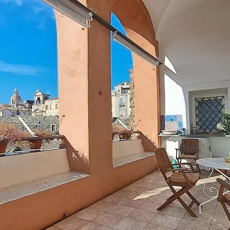 Apartment Finestre Sul Teatro - - Parking Included