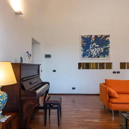Apartment Finestre Sul Teatro - - Parking Included