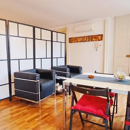 Apartment Finestre Sul Teatro - - Parking Included *