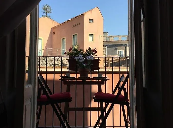 Διαμέρισμα Finestre Sul Teatro - - Parking Included
