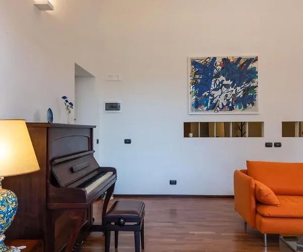 Διαμέρισμα Finestre Sul Teatro - - Parking Included
