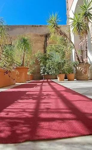 Διαμέρισμα Finestre Sul Teatro - - Parking Included *