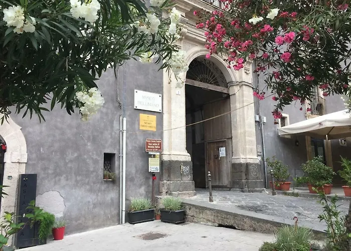 Finestre Sul Teatro - - Parking Included Διαμέρισμα