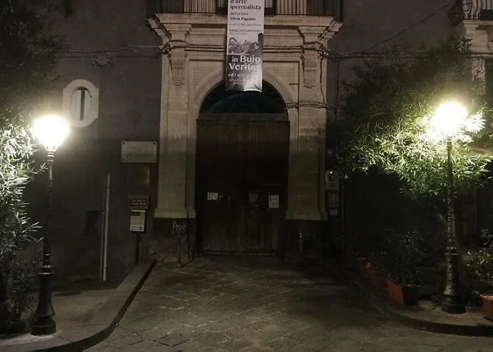 Finestre Sul Teatro - - Parking Included Διαμέρισμα
